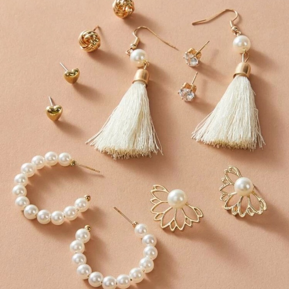 💥Sale💥 4 for 20 6pair Heart and PearlEarring Set - Picture 2 of 3